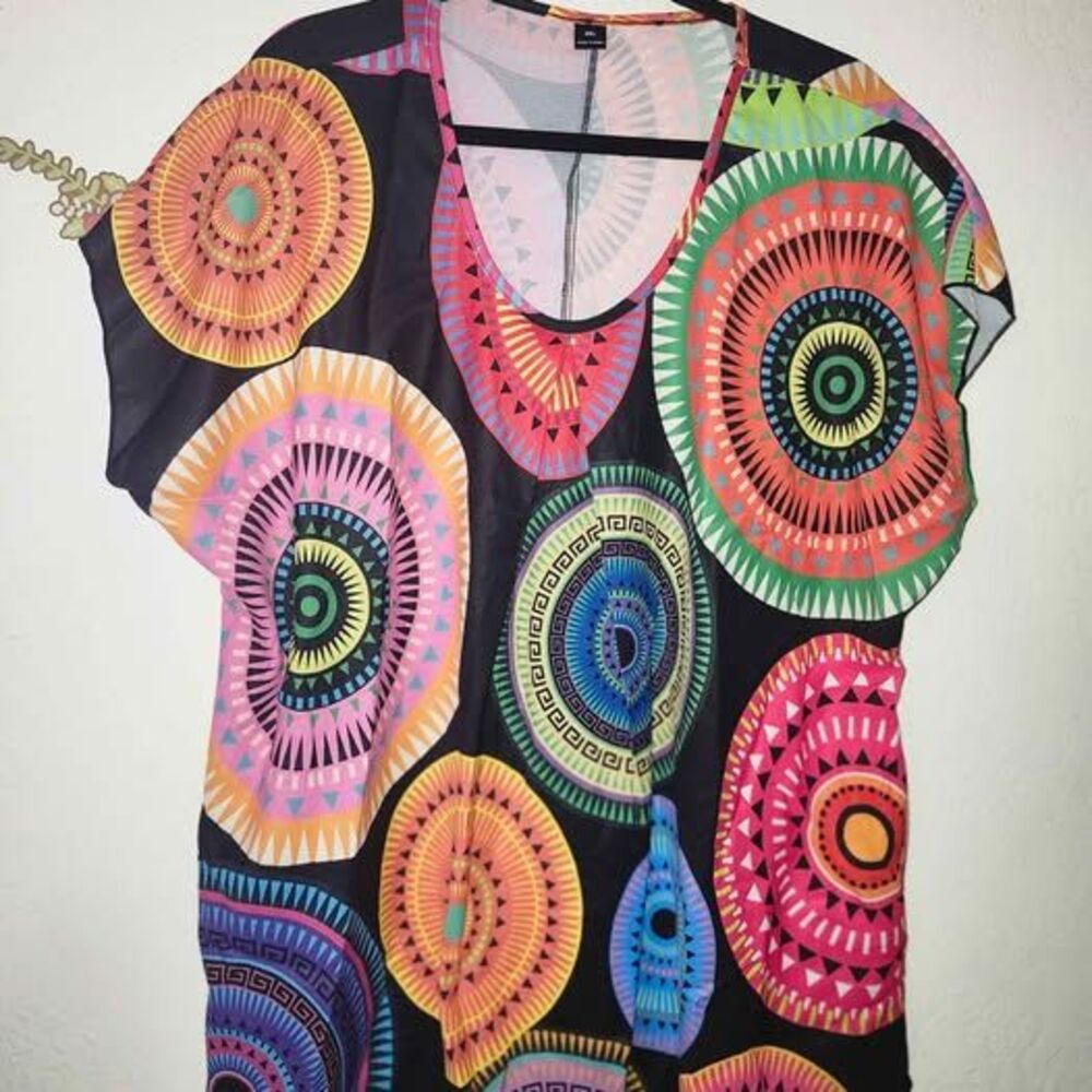 Graphic Geometric Print Short Sleeve Top Loose Fitting Top 4X